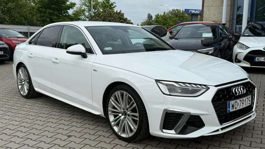 AUDI A4 A4 35 TFSI mHEV S Line S tronic