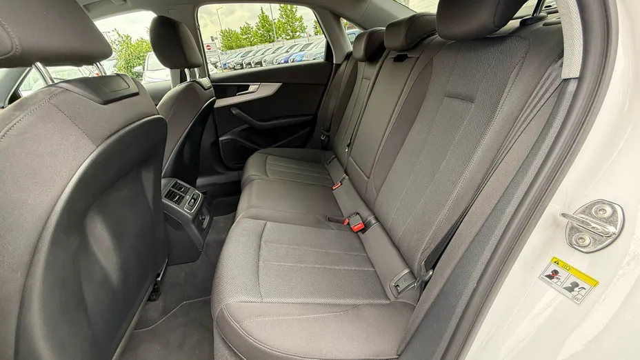 AUDI A4 A4 35 TFSI mHEV S Line S tronic