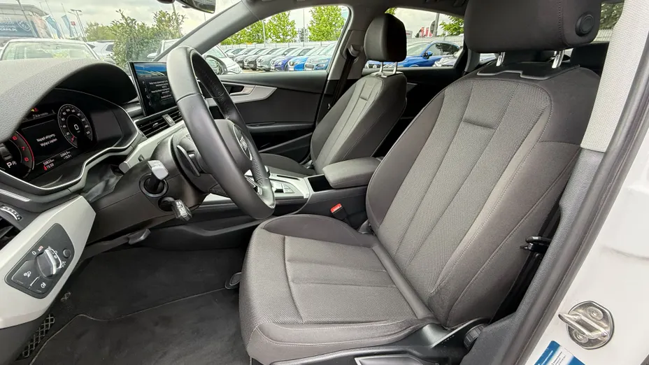AUDI A4 A4 35 TFSI mHEV S Line S tronic