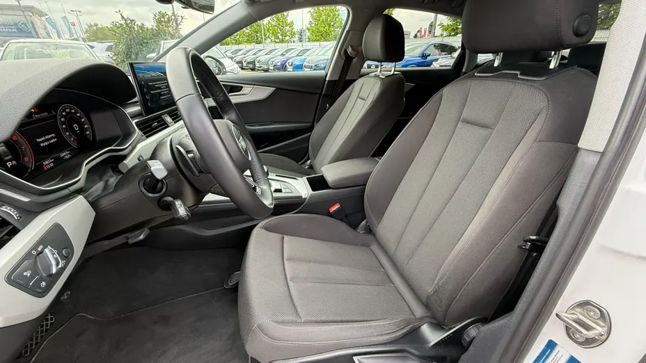 AUDI A4 A4 35 TFSI mHEV S Line S tronic