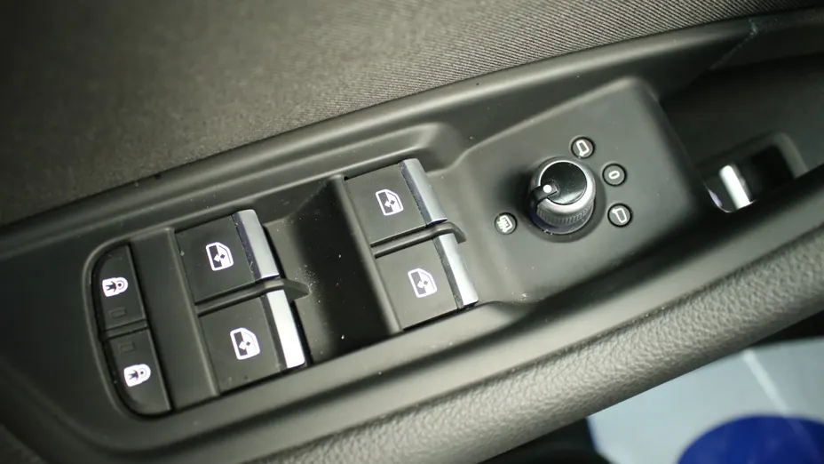 AUDI A4 A4 35 TFSI mHEV S Line S tronic