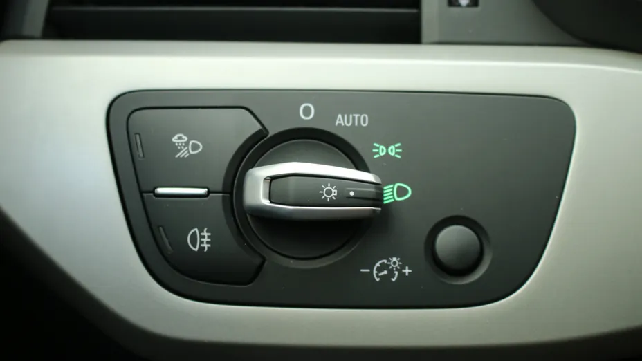 AUDI A4 A4 35 TFSI mHEV S Line S tronic