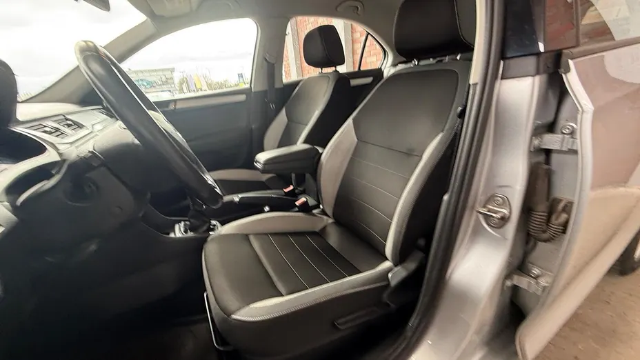 SKODA Rapid Rapid 1.0 TSI Ambition