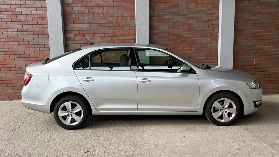 SKODA Rapid Rapid 1.0 TSI Ambition