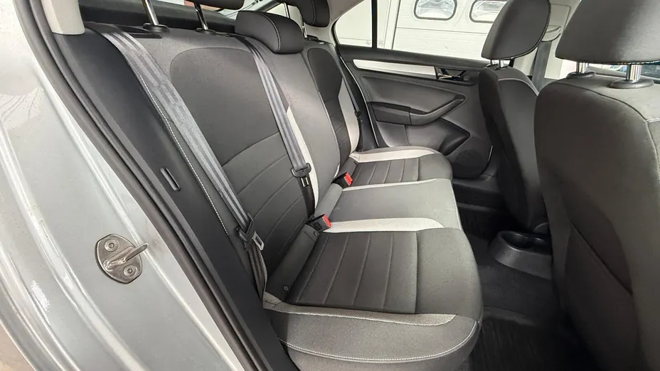 SKODA Rapid Rapid 1.0 TSI Ambition