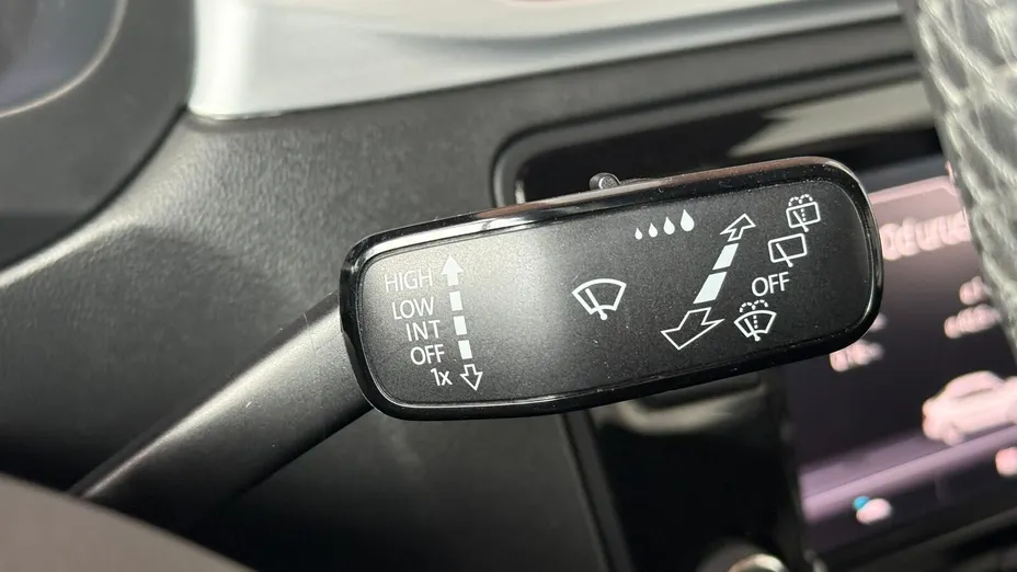 SKODA Rapid Rapid 1.0 TSI Ambition