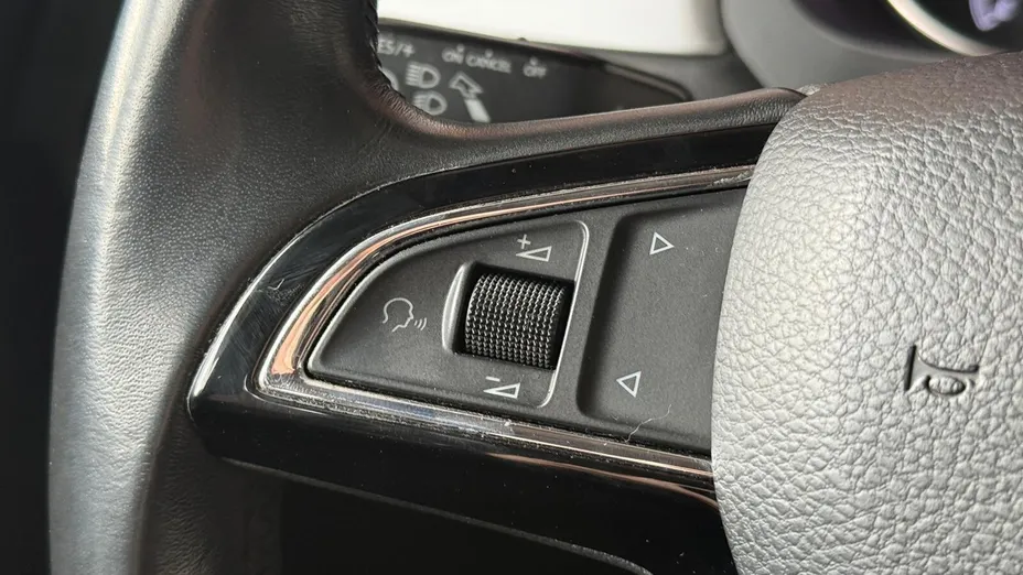 SKODA Rapid Rapid 1.0 TSI Ambition