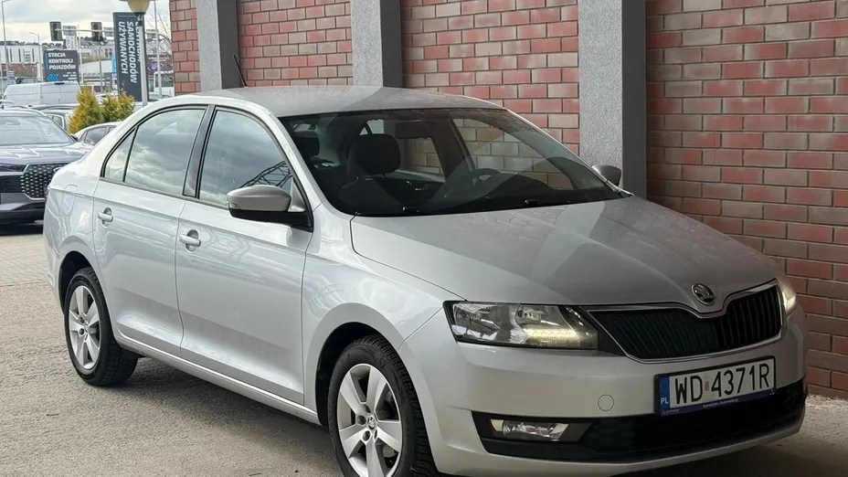 SKODA Rapid Rapid 1.0 TSI Ambition