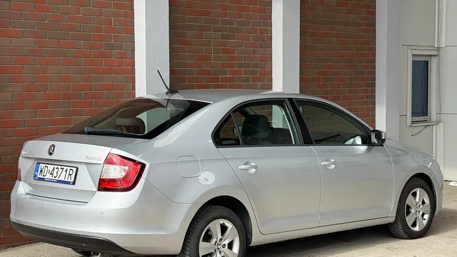 SKODA Rapid Rapid 1.0 TSI Ambition