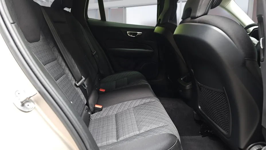 VOLVO V60 V60 B3 B Core aut