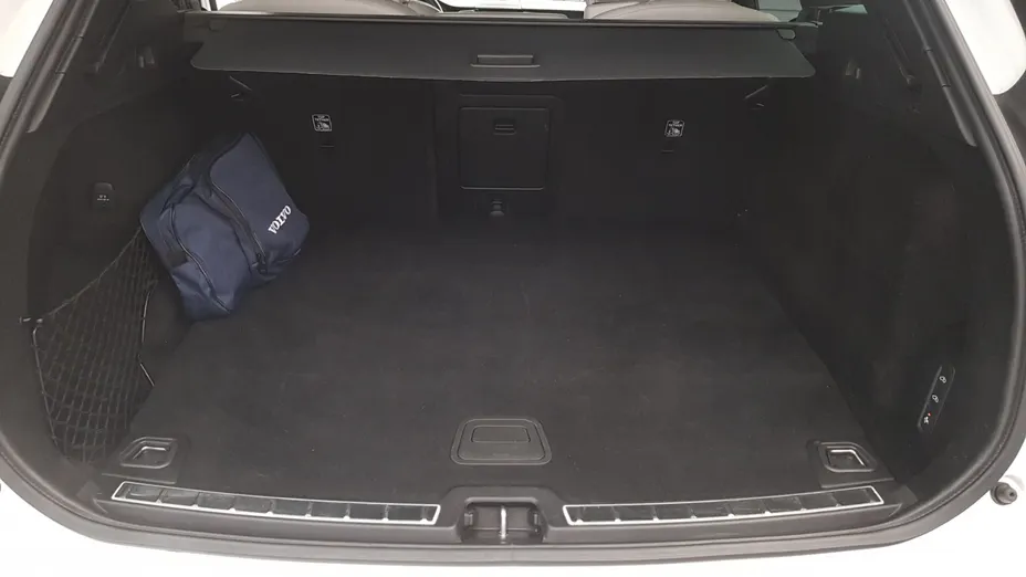 VOLVO XC60 XC60 T8 Plug-In Hybrid AWD Inscription aut