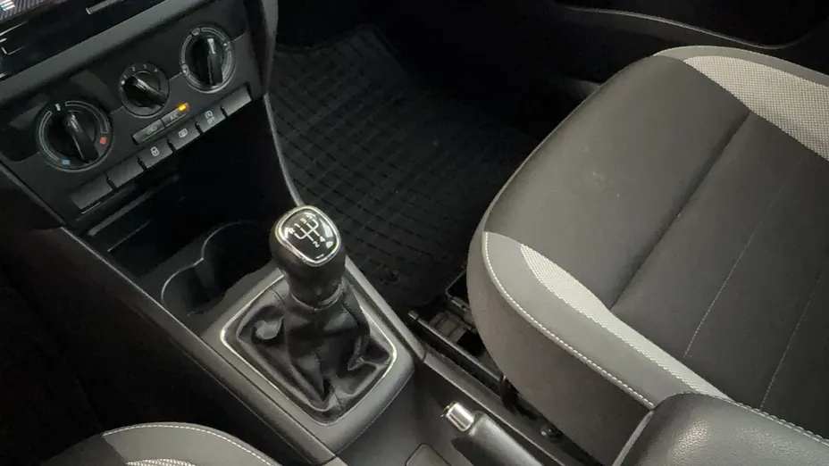 SKODA Rapid Rapid 1.0 TSI Ambition