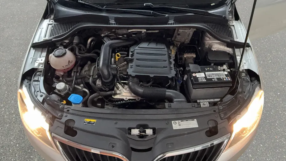 SKODA Rapid Rapid 1.0 TSI Ambition