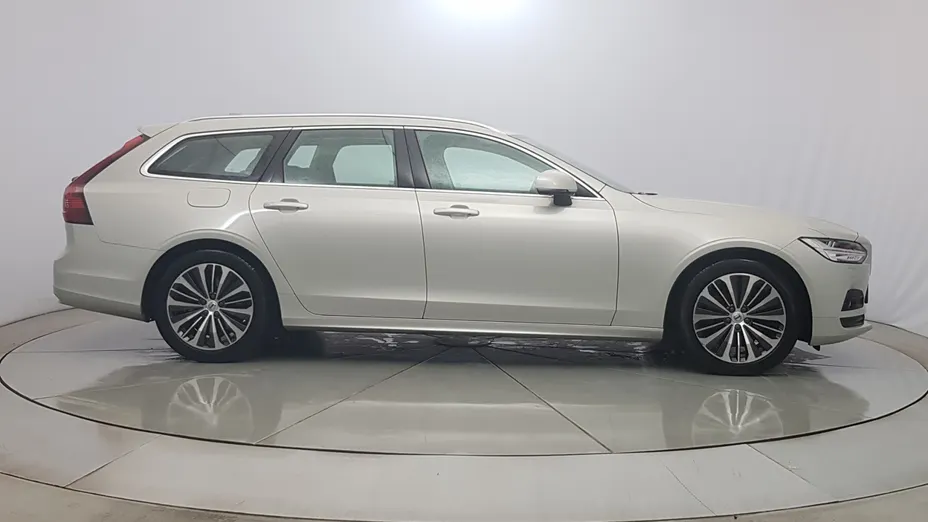VOLVO V90 V90 B5 D AWD Momentum Pro aut