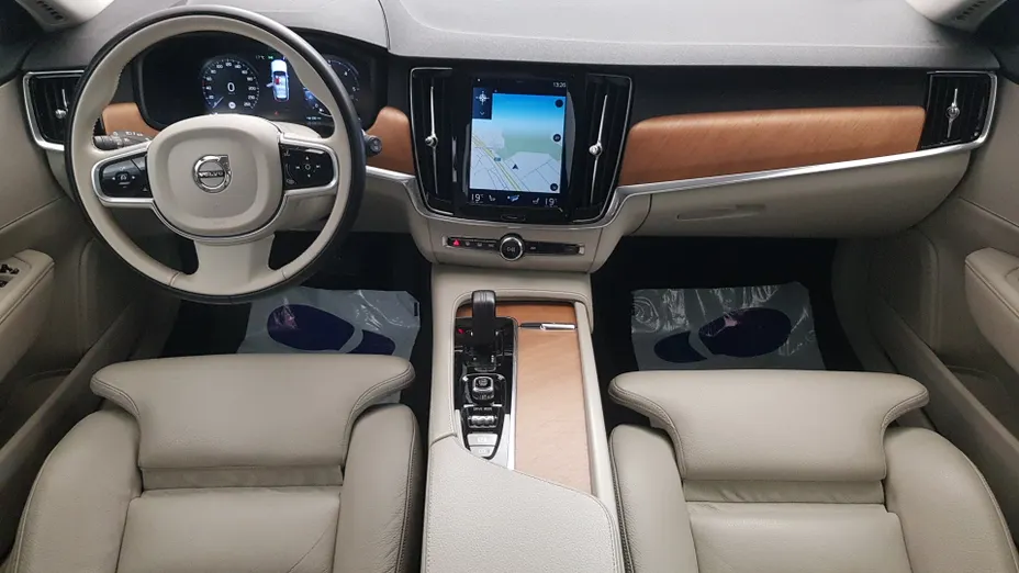 VOLVO V90 V90 B5 D AWD Momentum Pro aut