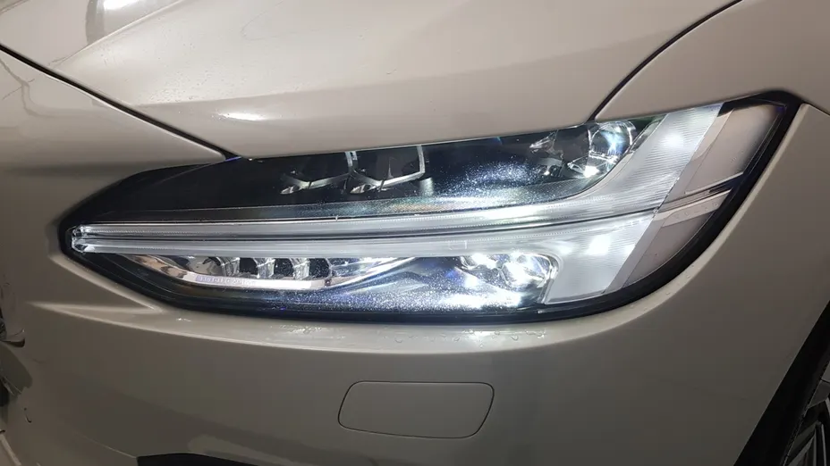 VOLVO V90 V90 B5 D AWD Momentum Pro aut