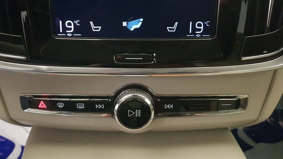 VOLVO V90 V90 B5 D AWD Momentum Pro aut