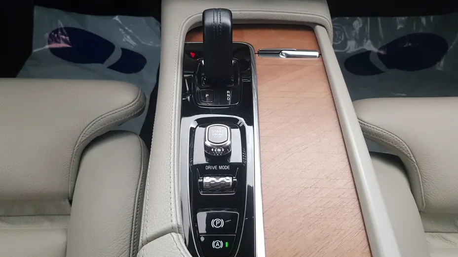 VOLVO V90 V90 B5 D AWD Momentum Pro aut