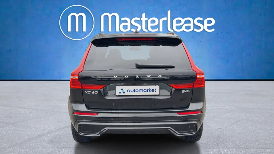 VOLVO XC60 XC60 B4 D AWD Plus Dark aut