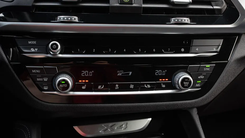 BMW X4 X4 xDrive20d mHEV xLine sport-aut