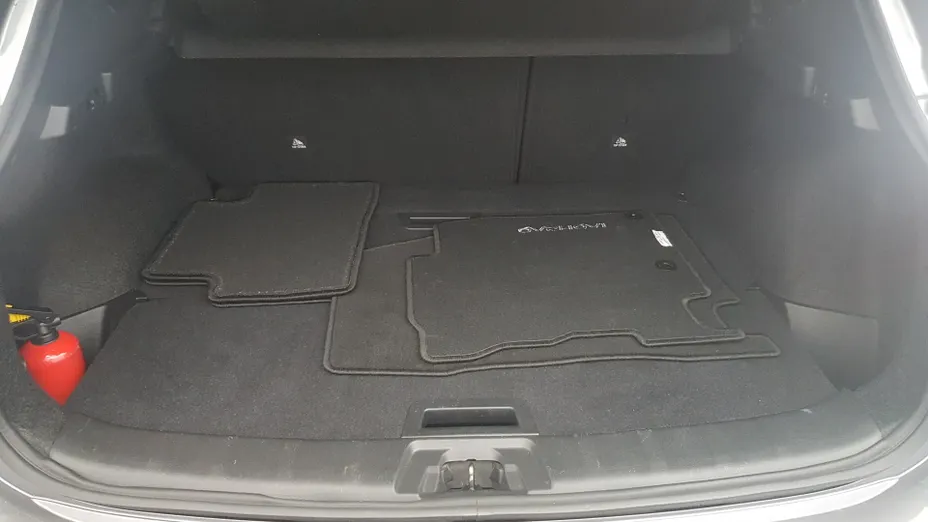 NISSAN Qashqai Qashqai 1.3 DIG-T N-Connecta DCT