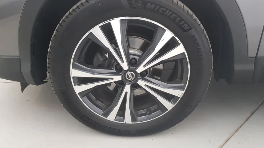 NISSAN Qashqai Qashqai 1.3 DIG-T N-Connecta DCT