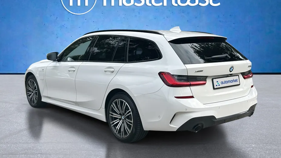 BMW Seria 3 330e xDrive M Sport sport-aut