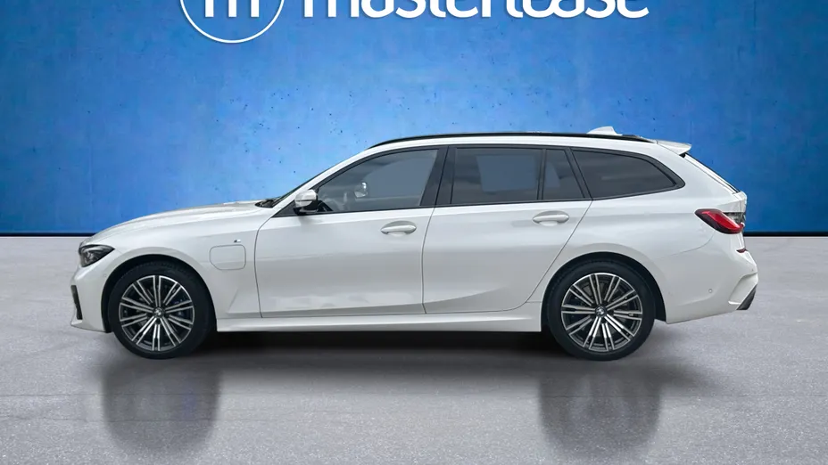 BMW Seria 3 330e xDrive M Sport sport-aut