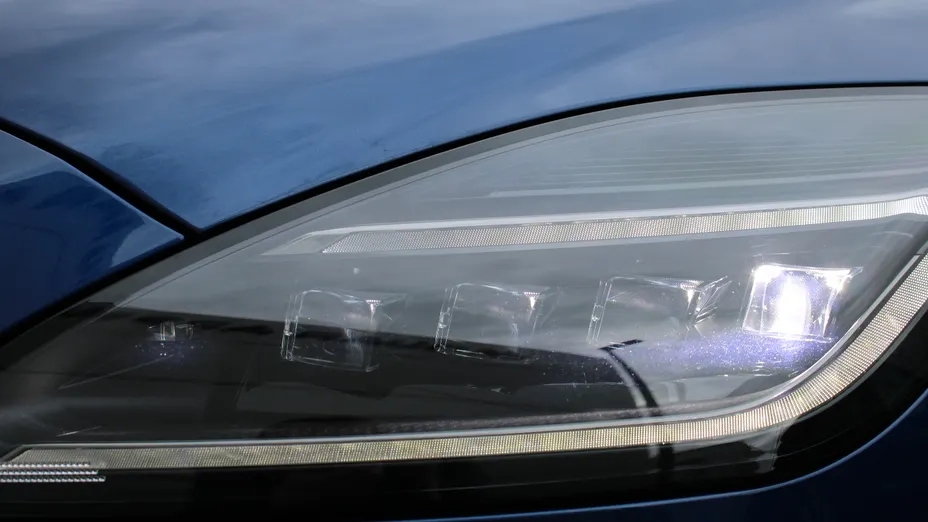 JAGUAR E-Pace E-Pace 2.0 D200 mHEV AWD R-Dynamic HSE