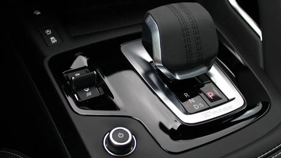 JAGUAR E-Pace E-Pace 2.0 D200 mHEV AWD R-Dynamic HSE