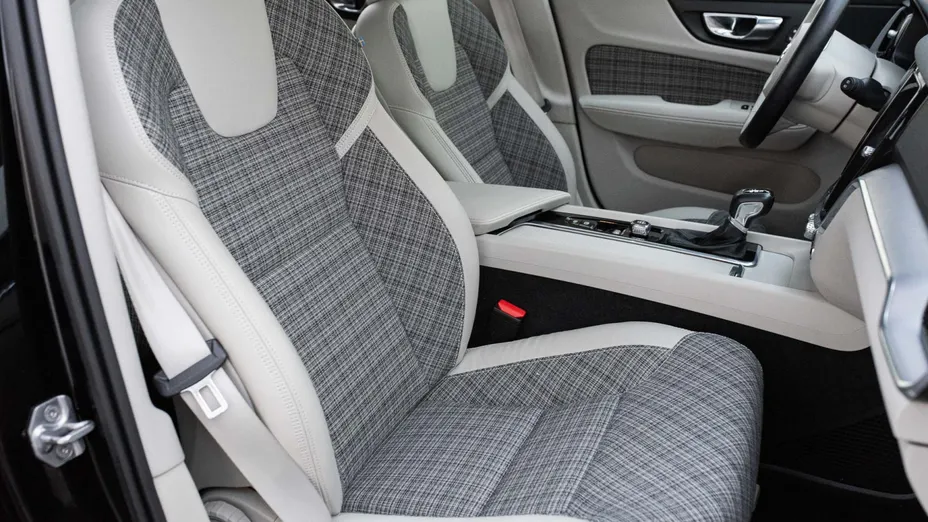 VOLVO V60 V60 CC D4 AWD aut