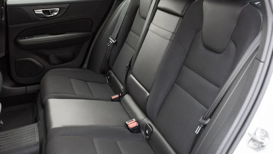 VOLVO V60 V60 CC D4 AWD aut