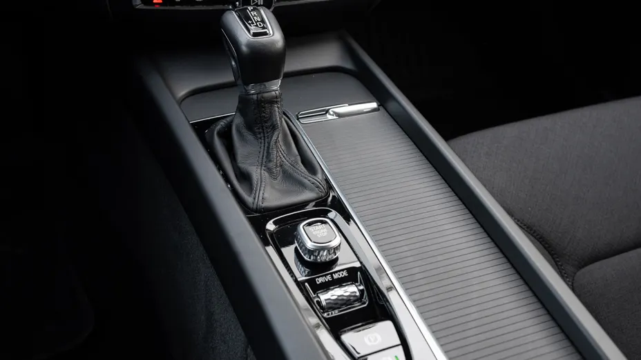 VOLVO V60 V60 CC D4 AWD aut