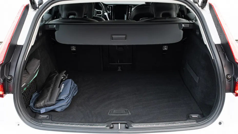 VOLVO V60 V60 CC D4 AWD aut