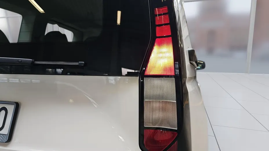 VOLKSWAGEN Caddy osobowy Caddy 2.0 TDI