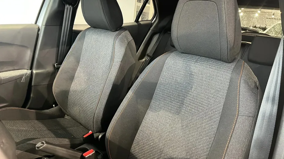 PEUGEOT 2008 2008 PureTech mHEV Business e-DCS6 Nowy