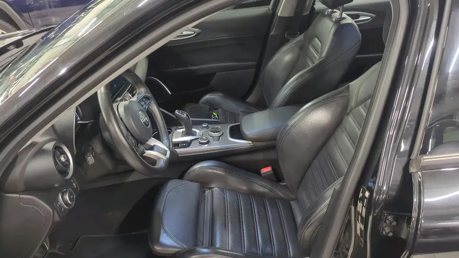 ALFA ROMEO Giulia Giulia 2.0 Turbo Veloce aut