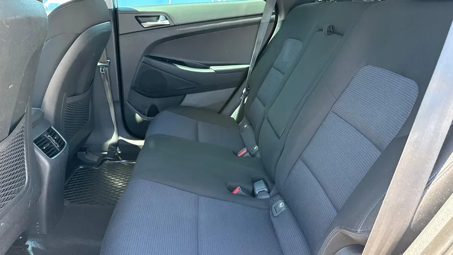 HYUNDAI Tucson -