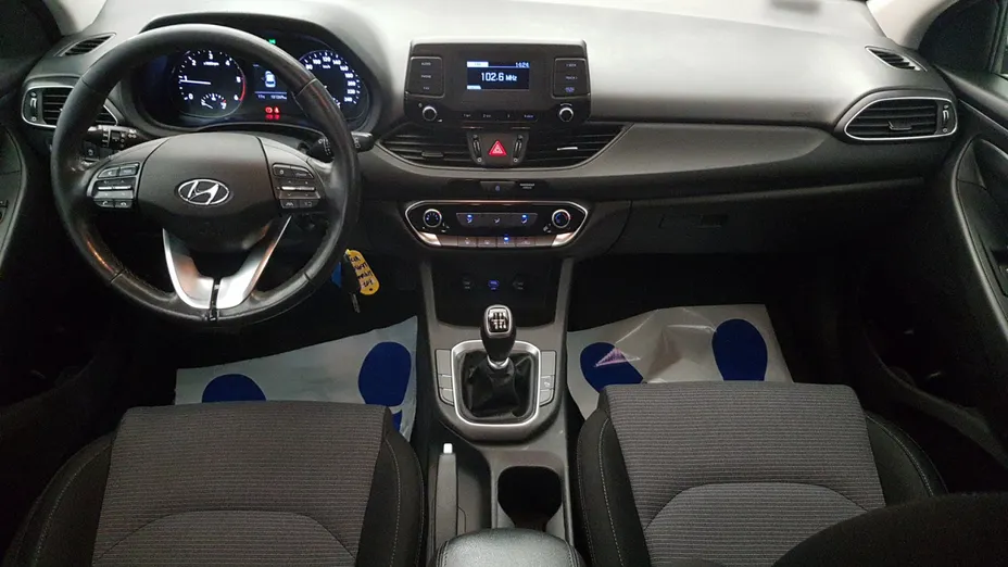 HYUNDAI i30 i30 1.6 D Classic +