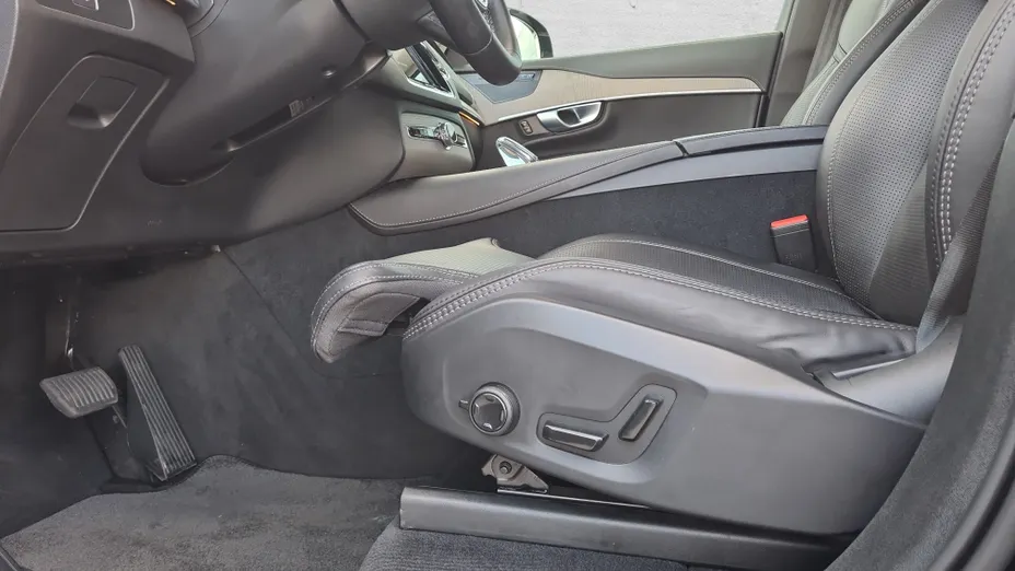 VOLVO XC90 XC90 B5 B AWD Plus Bright 7os aut