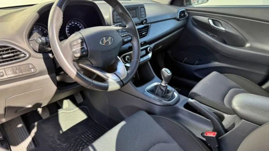 HYUNDAI i30 i30 1.0 T-GDI Modern