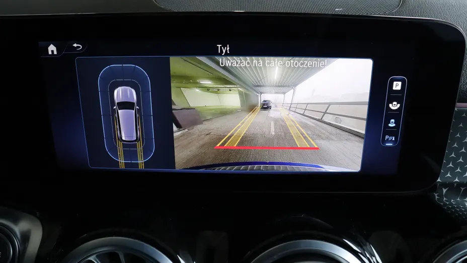 MERCEDES-BENZ GLB GLB 200 d AMG Line 8G-DCT