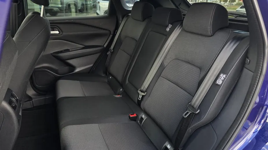 NISSAN Qashqai Qashqai 1.3 DIG-T N-Connecta DCT