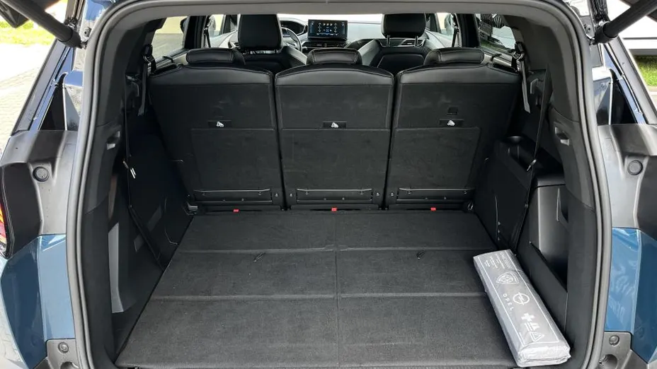 PEUGEOT 5008 5008 1.6 PureTech GT S&S EAT8