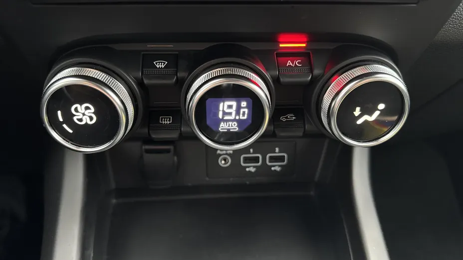 RENAULT Arkana Arkana 1.6 E-TECH Intens MMT