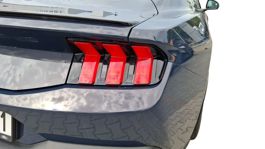 FORD Mustang Mustang 5.0 Ti-VCT V8 Dark Horse