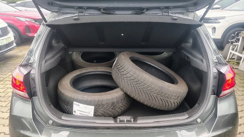HYUNDAI i30 i30 1.0 T-GDI Smart