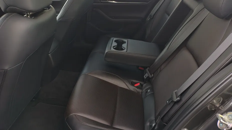 MAZDA 3 3 2.0 mHEV Hikari aut