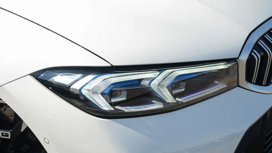 BMW Seria 3 330i xDrive M Sport sport-aut