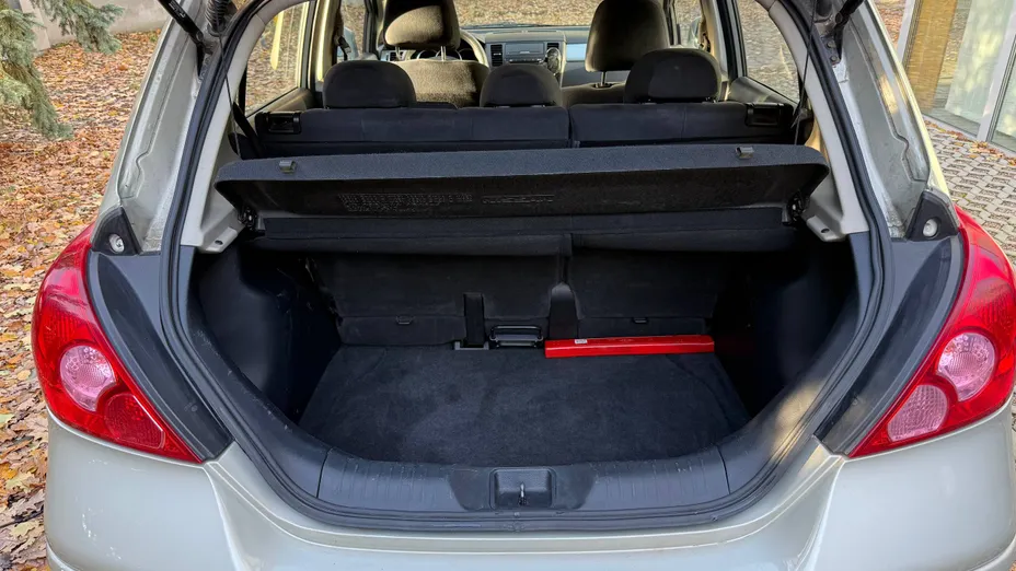 NISSAN Tiida Tiida 1.6 Visia AC/CD